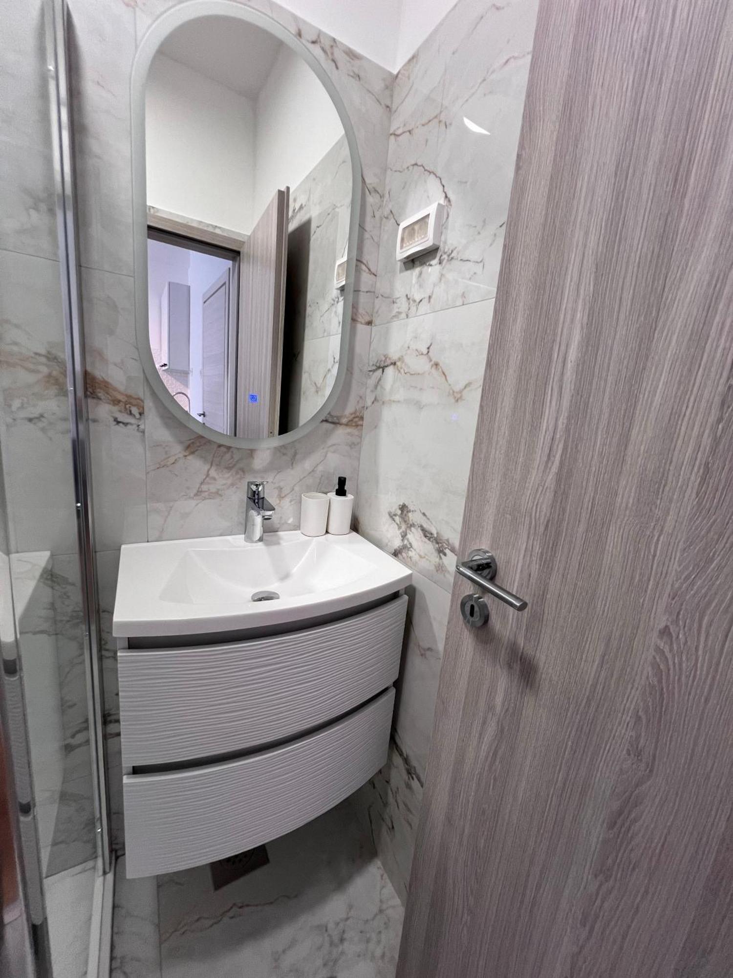 רוביני Apartments Iskra מראה חיצוני תמונה