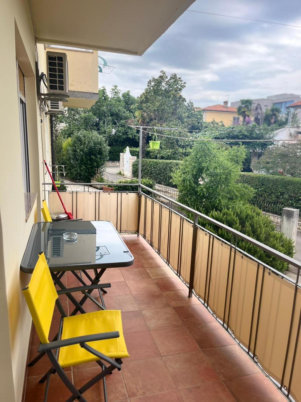 רוביני Apartments Iskra מראה חיצוני תמונה