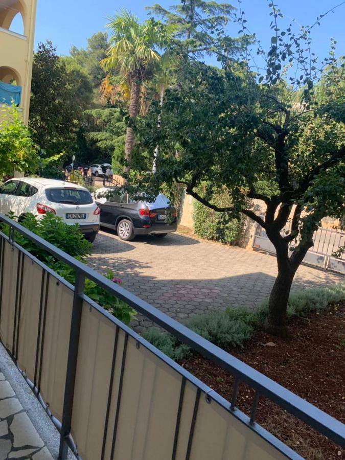 רוביני Apartments Iskra מראה חיצוני תמונה